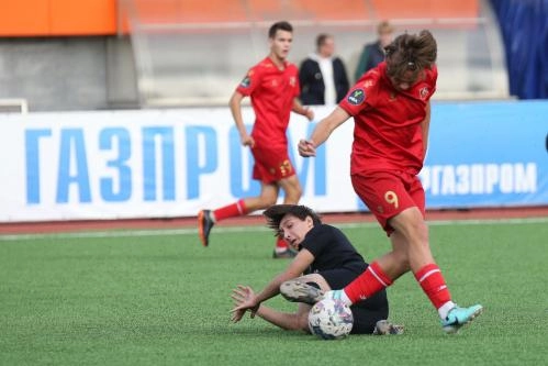 E17T8102